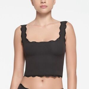 SKIMS Fits Everybody Lace Tank S TP-TNK-9451